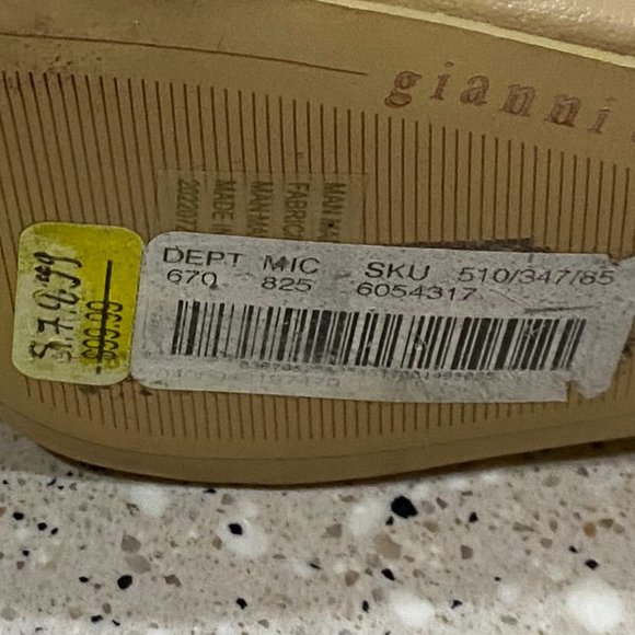 Gianni Bini Women's Ankle High Zip Boots - Picture 6 of 6